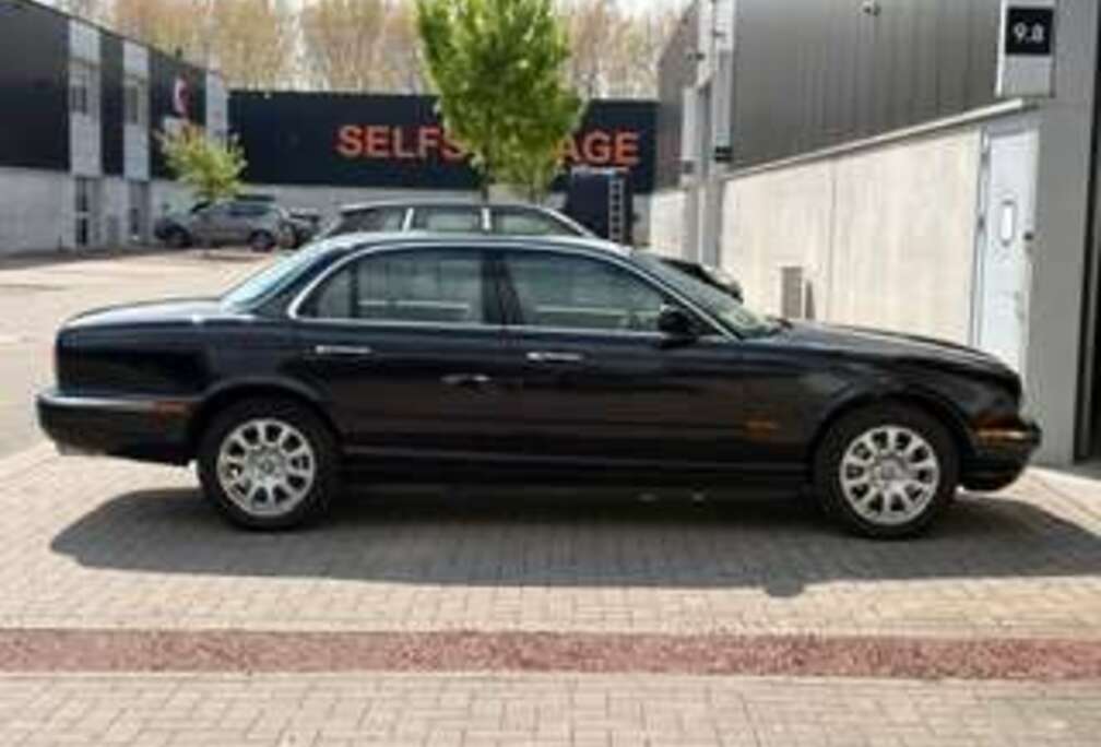 Jaguar XJ6 3.0i V6 24v