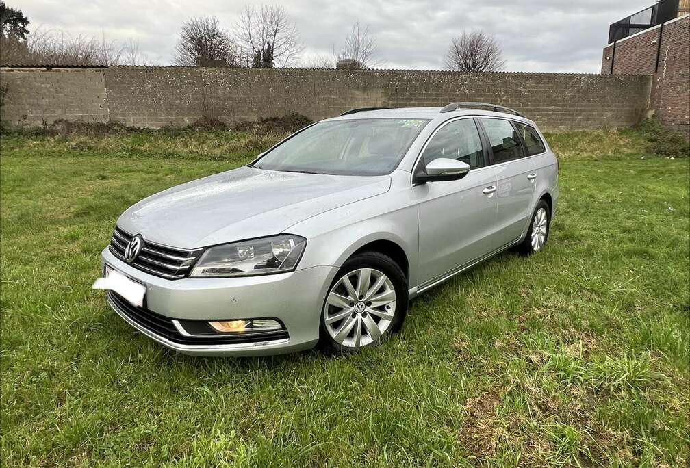 Volkswagen Passat 1.9 TDI 105  BlueMotion Prêt A Immatriculé