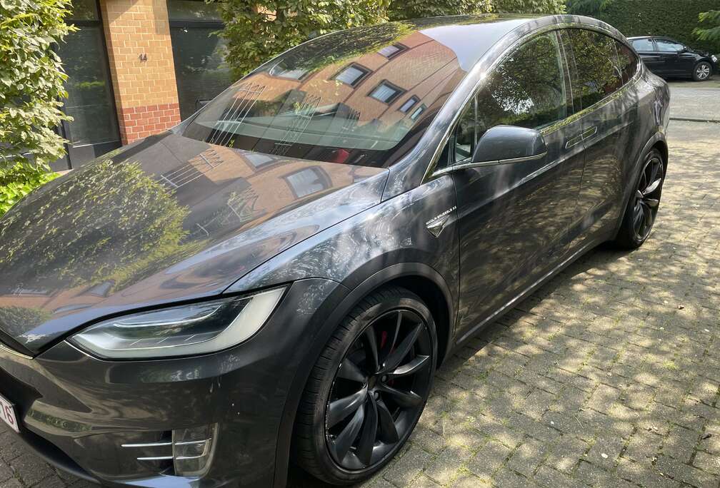 Tesla 90 kWh Dual Motor