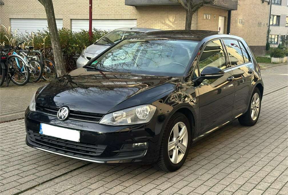 Volkswagen Golf 1.2 TSI FULL OPTION