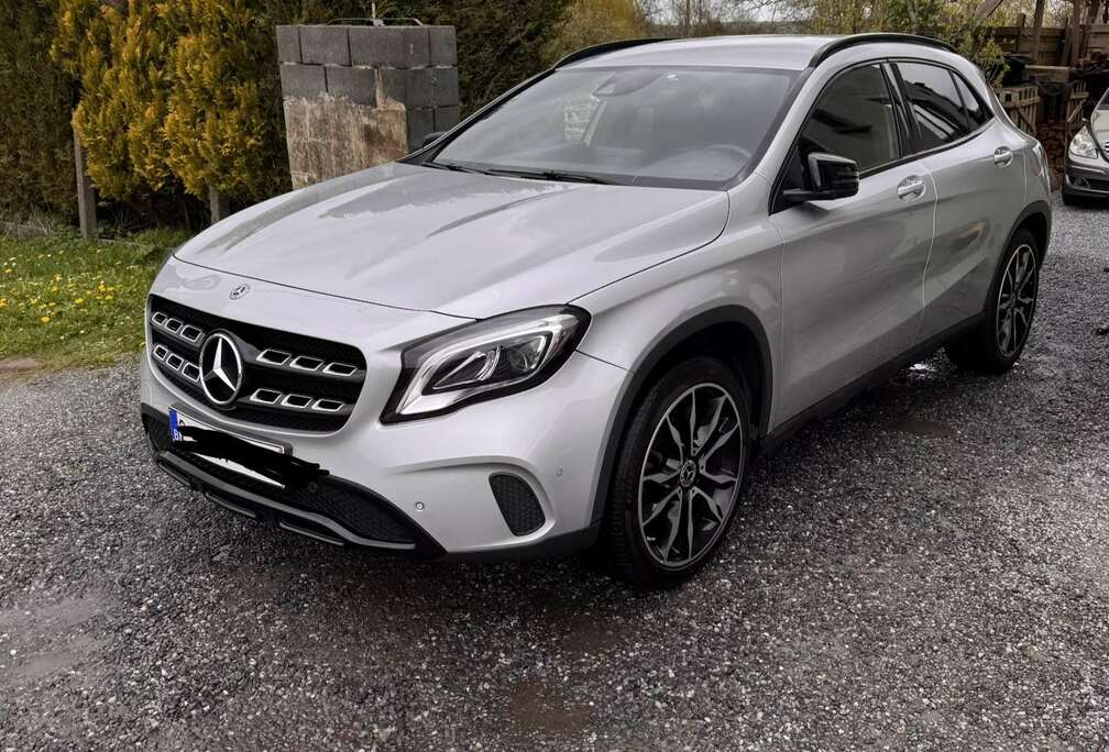 Mercedes-Benz Urban Sport Utility