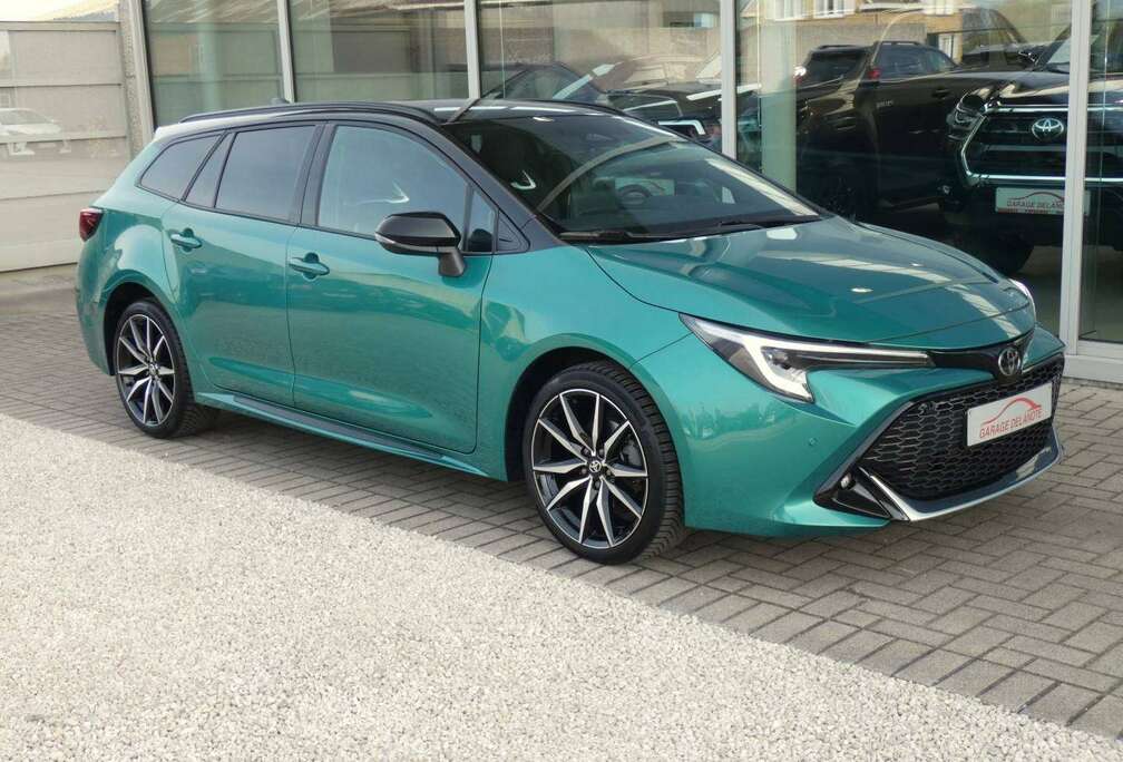 Toyota Touring FACELIFT 1.8 Hybrid 140pk GR Sport +Parkeersensoren +Sportzetels +Zetelverwarming