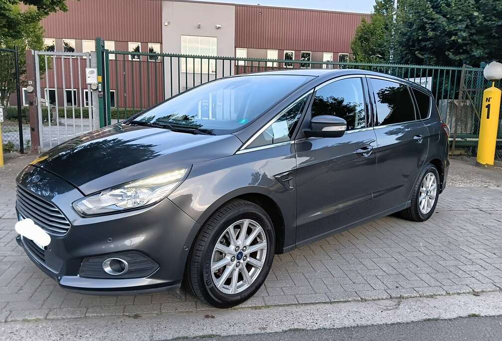 Ford 1.5 EcoBoost Titanium 7Places