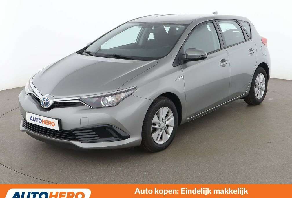 Toyota 1.8 Hybrid Business