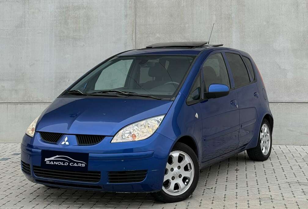 Mitsubishi Colt 1.5i 16v Invite edition * Toit ouvrant * Airco
