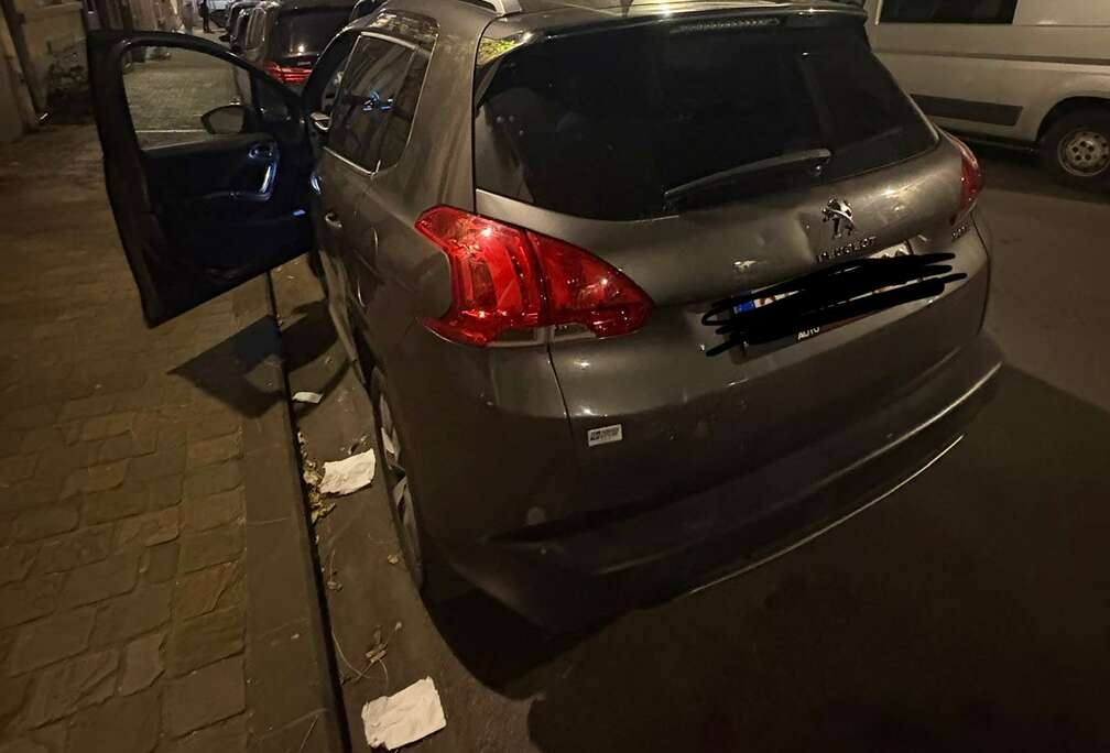 Peugeot 1.2i PureTech Active S&S EAT