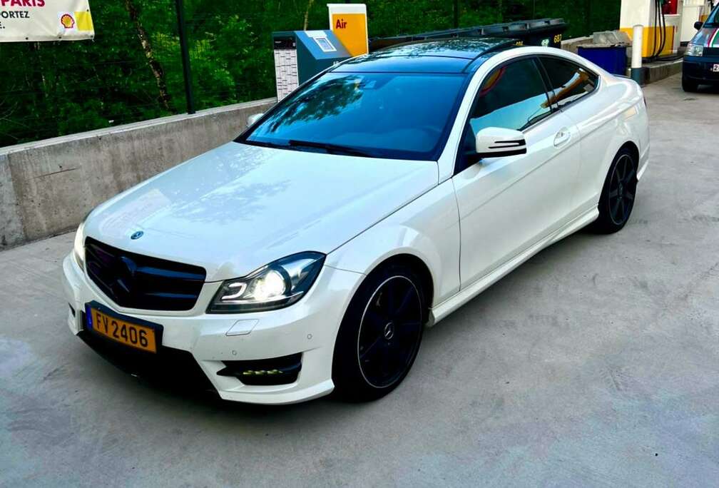 Mercedes-Benz Sportcoupe 7-G-TRONIC Sport Edition +