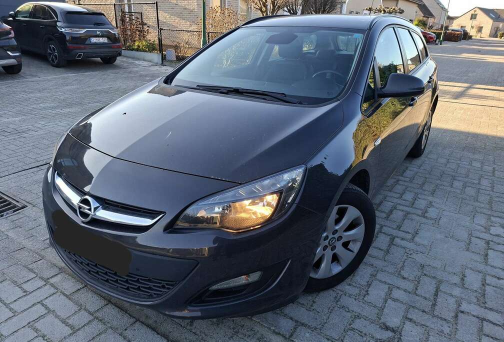 Opel Sports Tourer 1.4i Ultimate Edition Plus