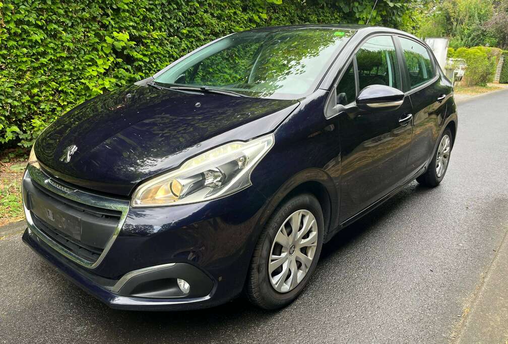 Peugeot 208 1.2i PureTech Allure