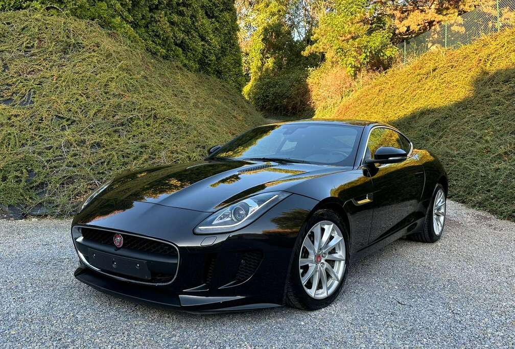 Jaguar 3.0 V6 /Carnet Jaguar /Très bon état /1er propriétaire /Belge /Moteur neuf!!