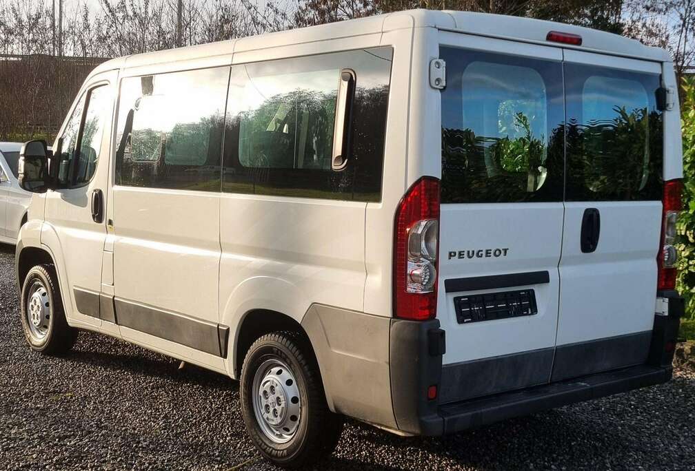 Peugeot Minibus 2.2 HDi L2H1