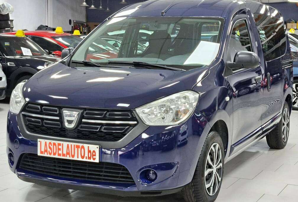 Dacia 1.5 dCi Attache Remorque 5 Places Radio Usb Aux 12 Mois De Garanti