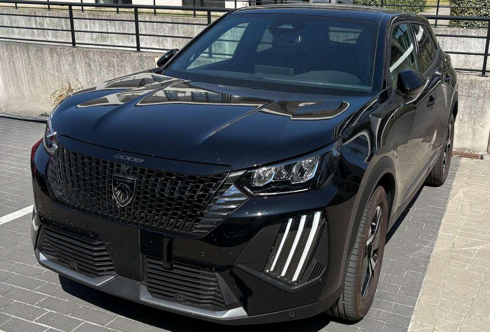 Peugeot 2008 1.2 Hybrid Active e-DCS