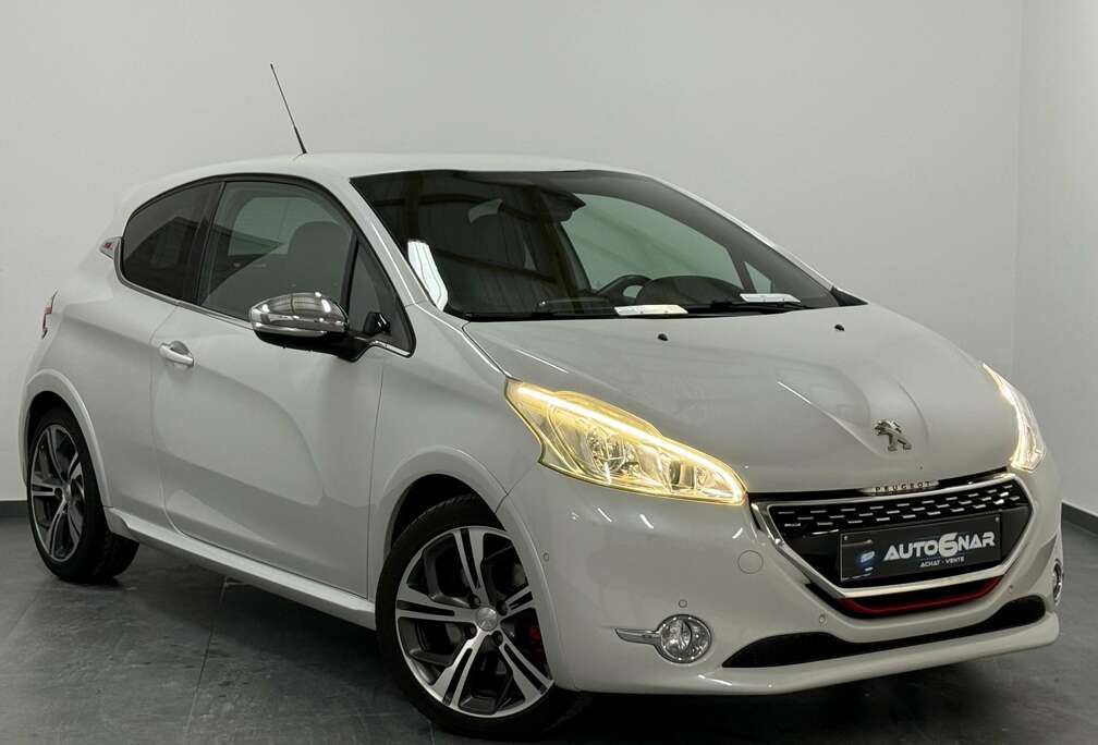 Peugeot 1.6i GTi Euro5b - 1erMain - Carnet - Navi