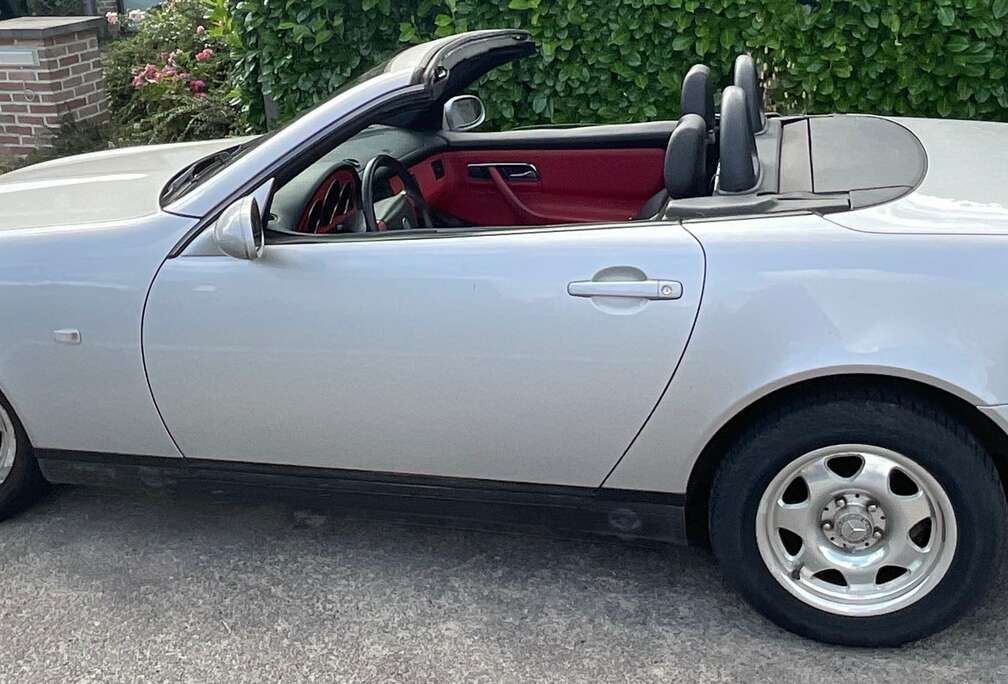 Mercedes-Benz SLK 200