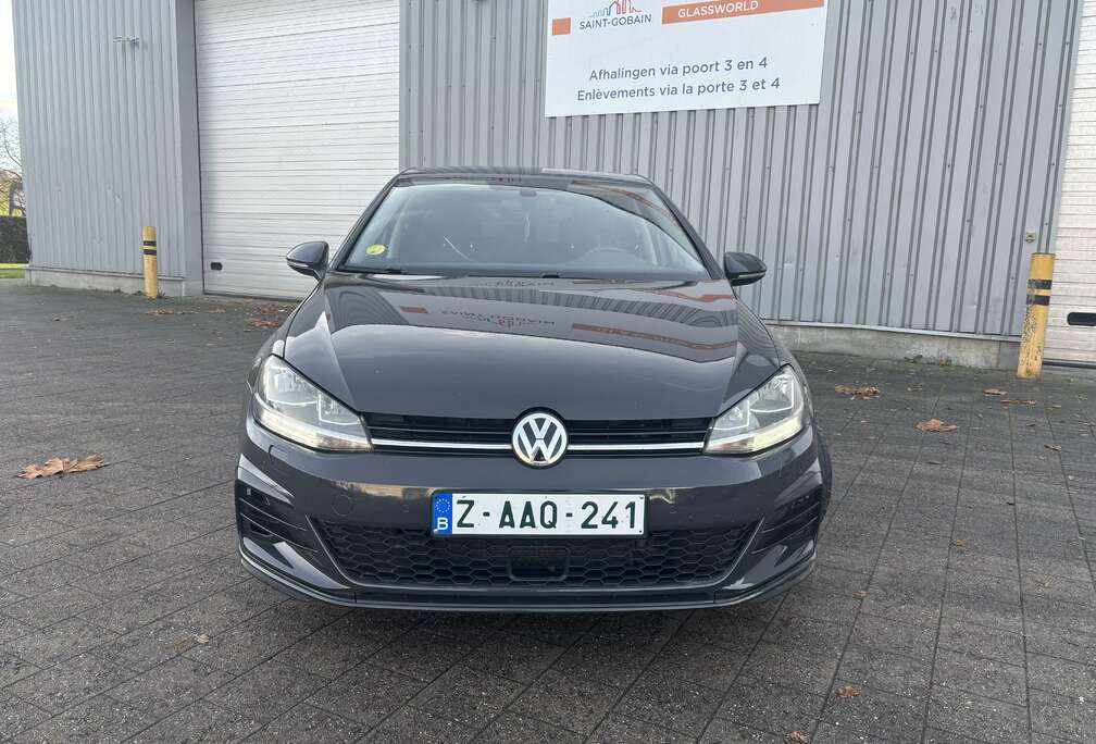 Volkswagen Golf 1.6 CR TDi Highline DSG