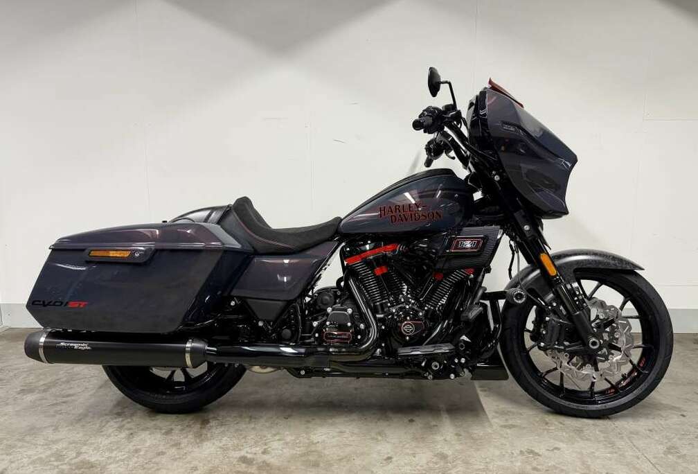 TOURING CVO FLHXSTSE ST