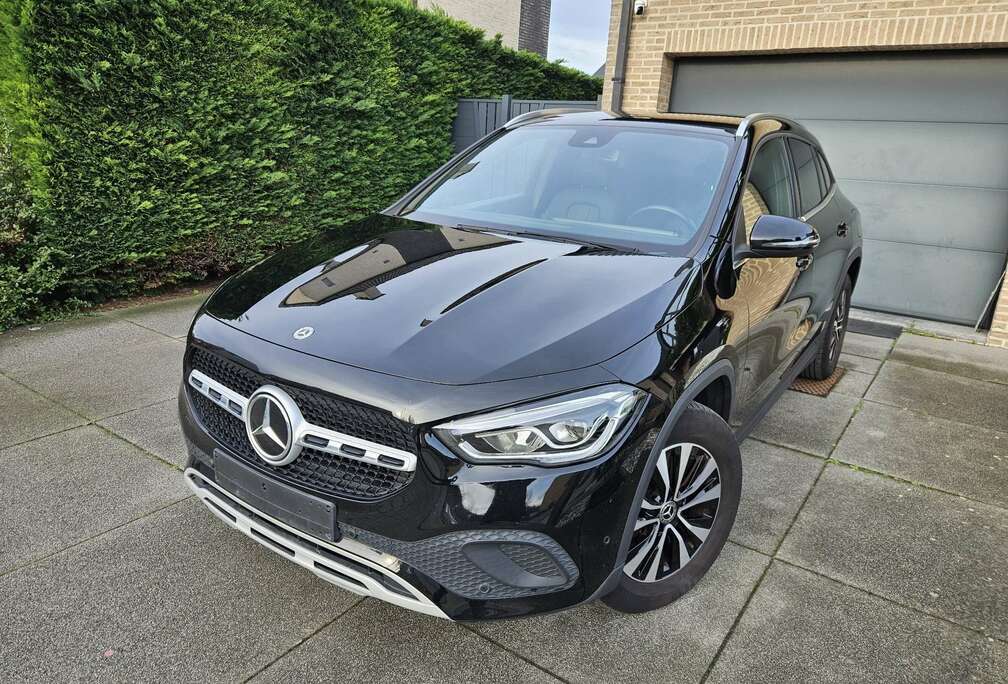 Mercedes-Benz STYLE LINE / CAMERA / LED / *SUPER DEAL*