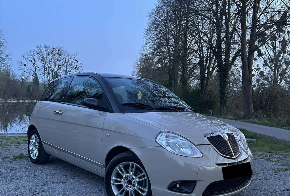 Lancia 1.2i Oro / Airco