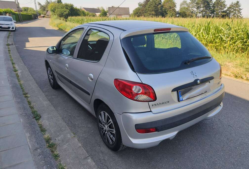 Peugeot 206  1.1i Trendy
