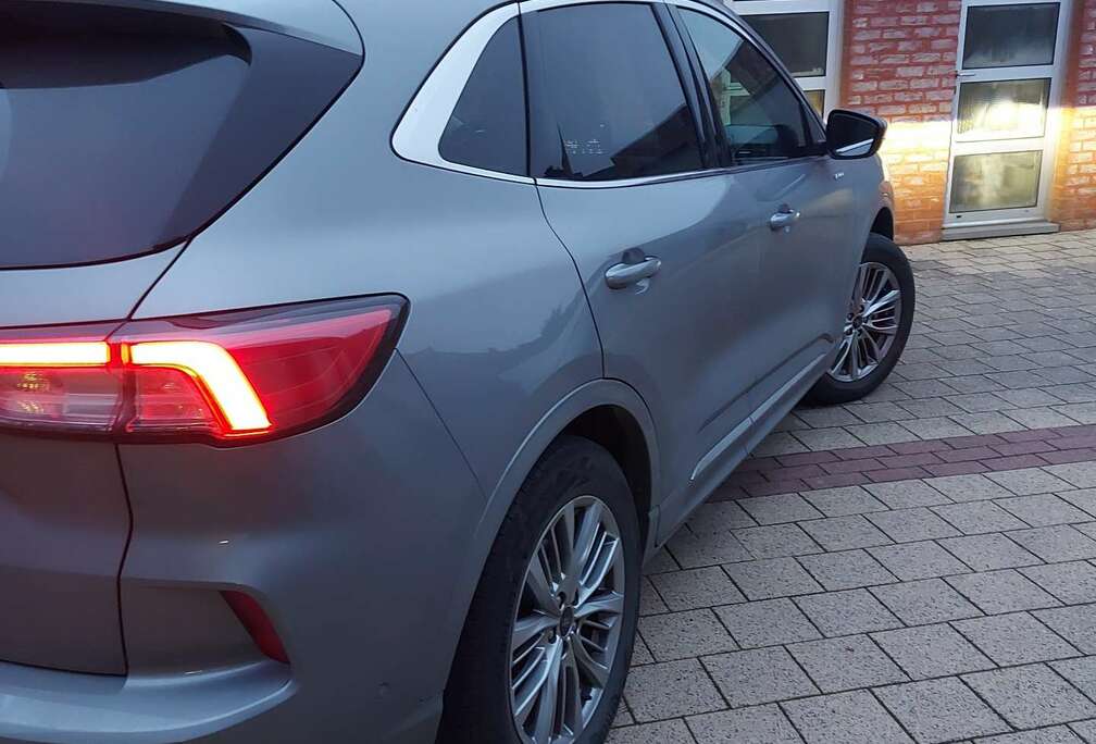Ford 2.5 PHEV VIGNALE Plug-in Hybrid