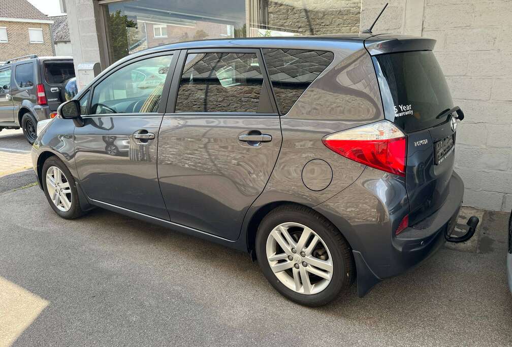 Toyota Verso S 1.33 VVT-i Skyview