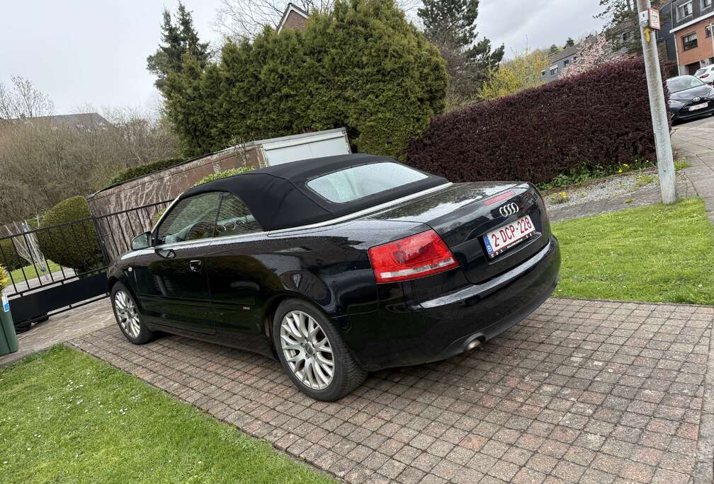 Audi Cabriolet 2.0 TDI */* SLINE * BOSE * CUIR */*