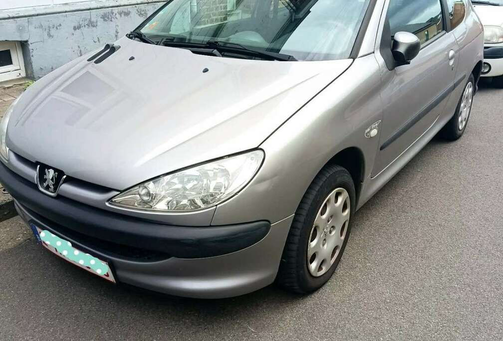 Peugeot 1.1i Color Line. 0465192031