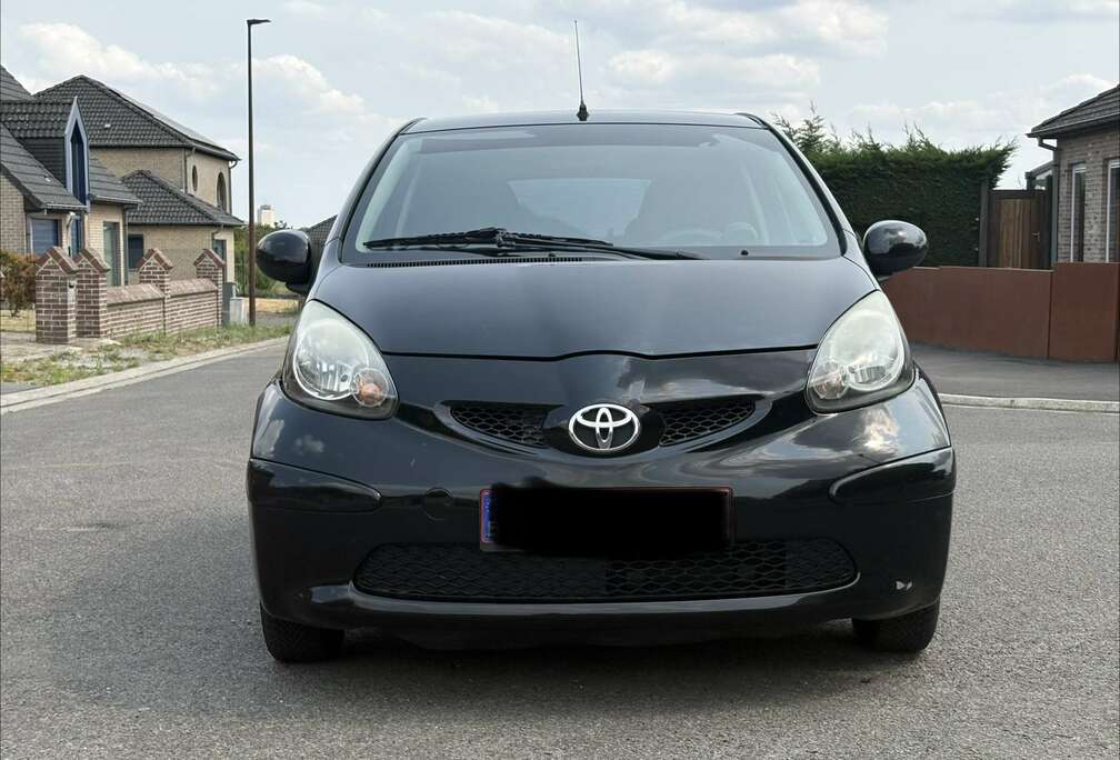 Toyota 1.0i VVT-i