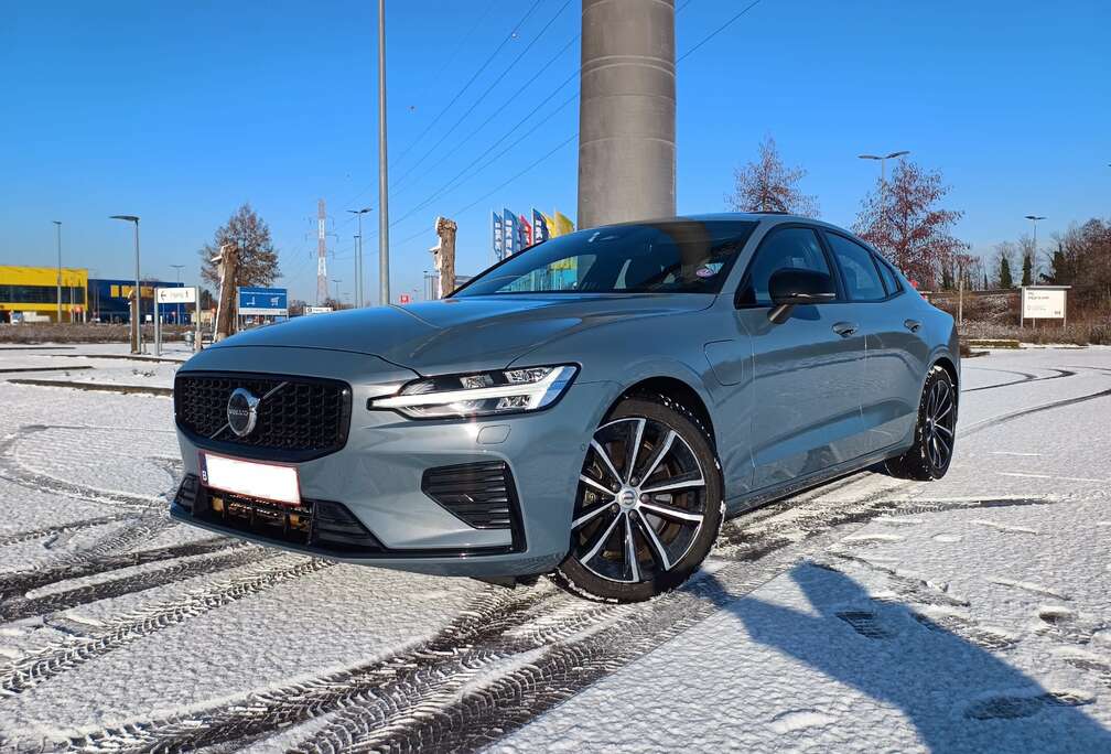 Volvo T8 recharge Ultimate Dark AWD