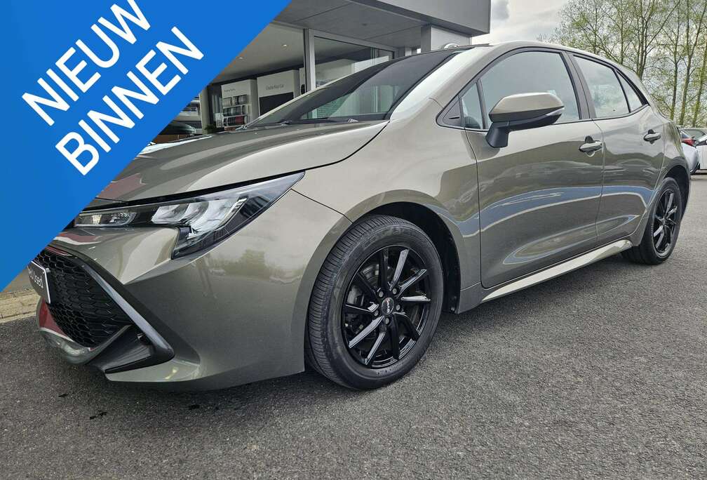 Toyota 1.8 Hybrid Dynamic e-CVT