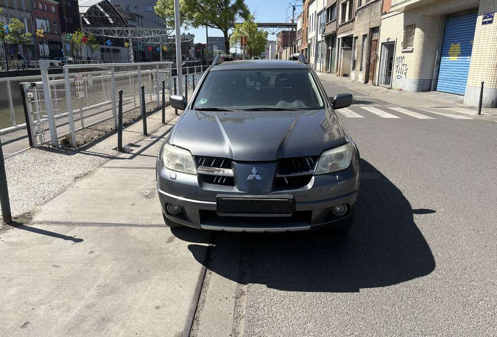 Mitsubishi 2.0 Elégance