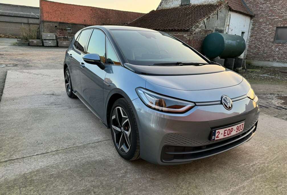 Volkswagen 150 kWh Active Pro S