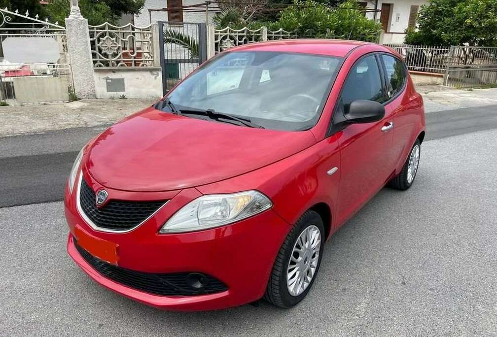 Lancia Ypsilon 1.2i Elefantino Gold