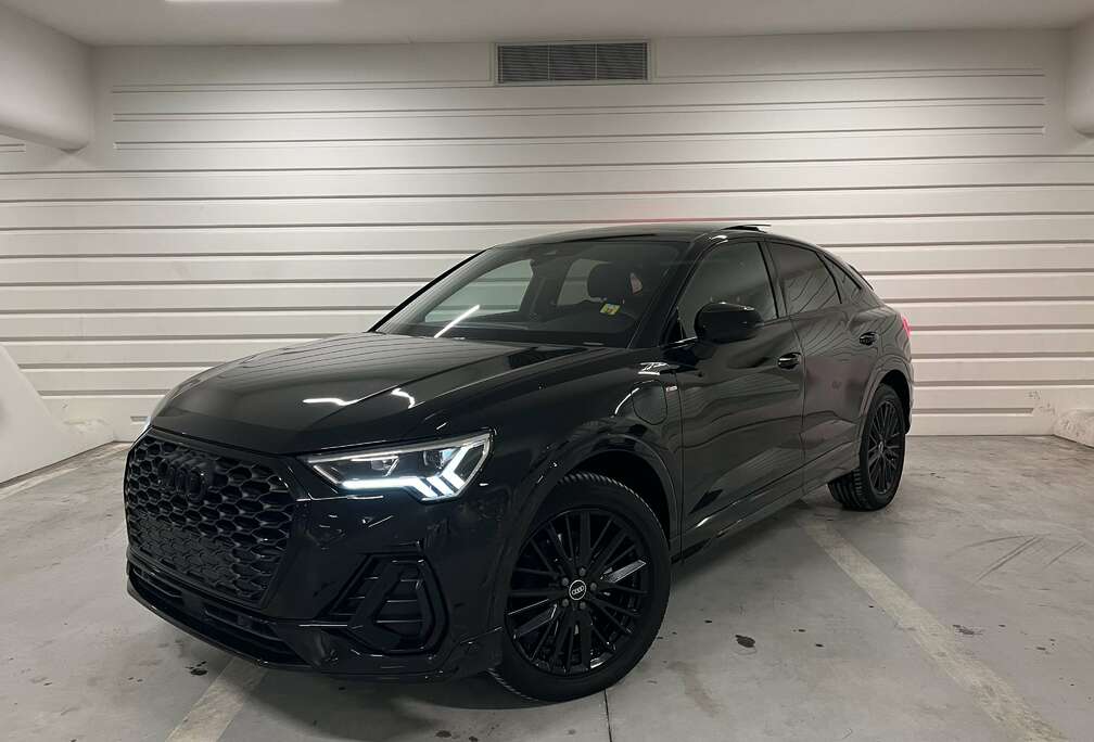 Audi Sportback 45 TFSIe 245 ch S-LINE *FULL BLACK*