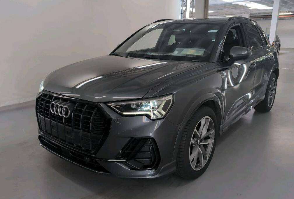 Audi Q3*S*LINE*EXT INTER*XENON/CARPASS*CARPLAY
