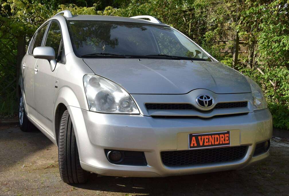 Toyota 1.8i VVT-i 16v Linea Sol Pack