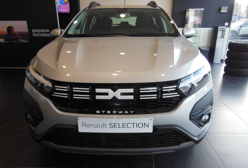 Dacia Sandero Stepway 1.0 TCe Expression