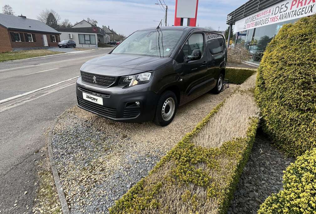 Peugeot 1.6 BlueHDi L1 STD Heavy Premium S/S