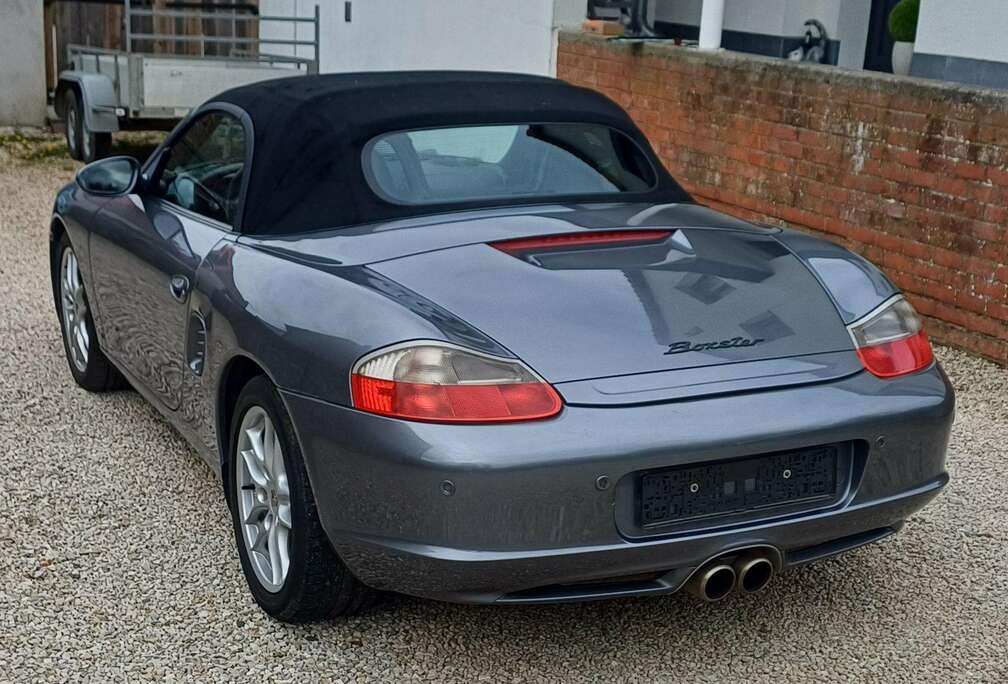 Porsche Boxster 2.7i
