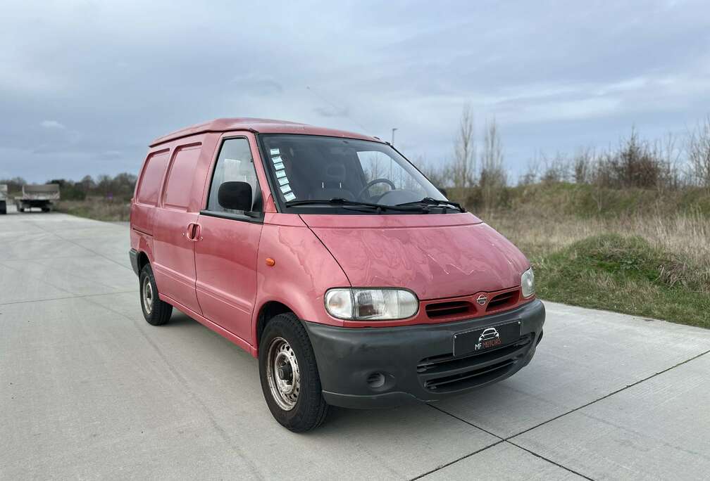 Nissan 2.3 D Blind Van