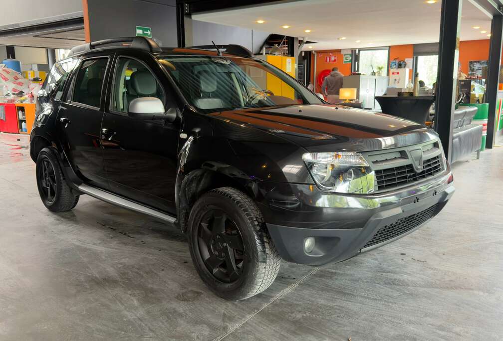Dacia Duster 1.6i 4x4 Laureate/12 mois de garantie