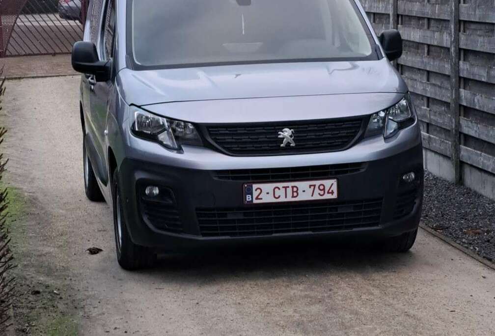 Peugeot 1.5 BlueHDi 100 L2 EHZ S&S Premium Avantage Editio