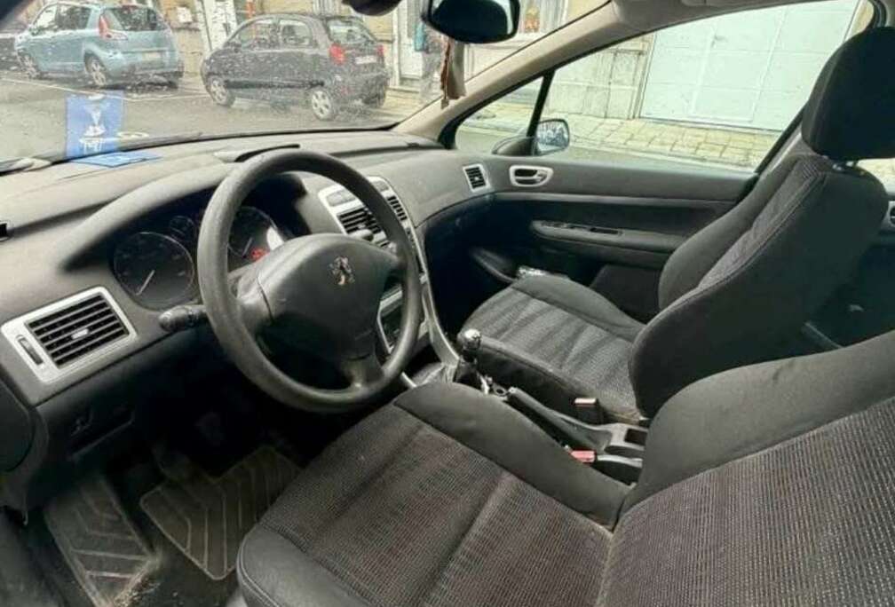 Peugeot 1.6 HDi Confort