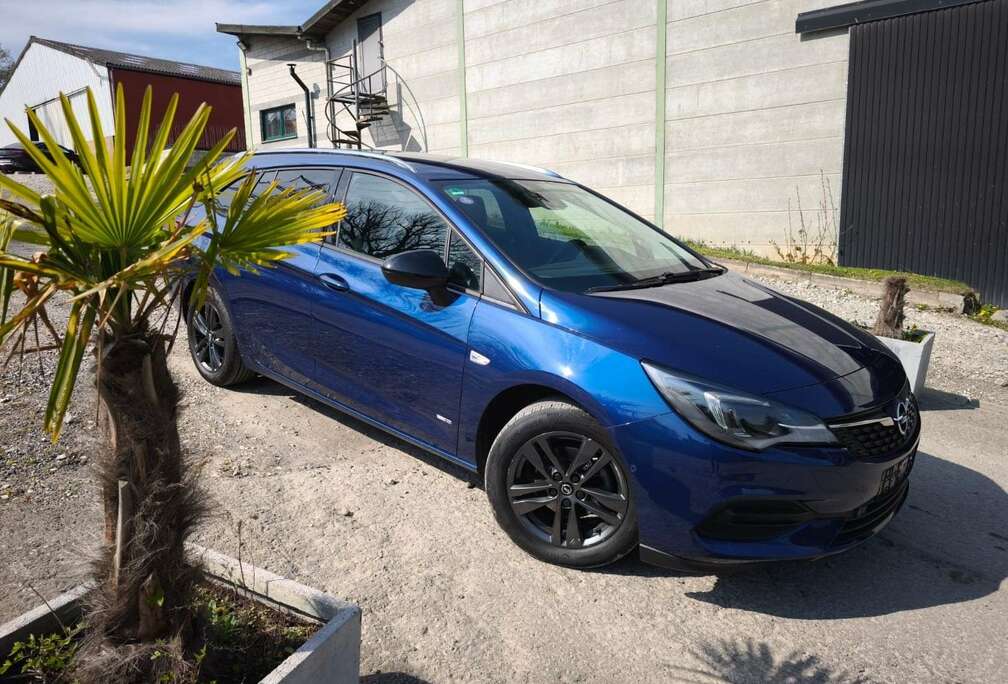 Opel Sports Tourer 1.2 Turbo Business Edition