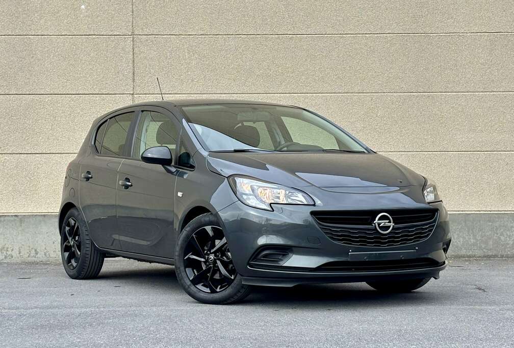 Opel Corsa 1.2i Black Edition