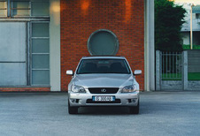 Lexus IS IS 200 Executive (1999)