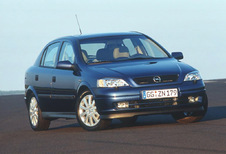 Opel Astra 5p