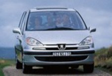 Chrysler Grand Voyager 2.8 CRD, Ford Galaxy 2.2 TDCi, Peugeot 807 2.2 HDi & Renault Grand Espace 2.0 dCi 175