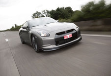 NISSAN GT-R: Playstation Live
